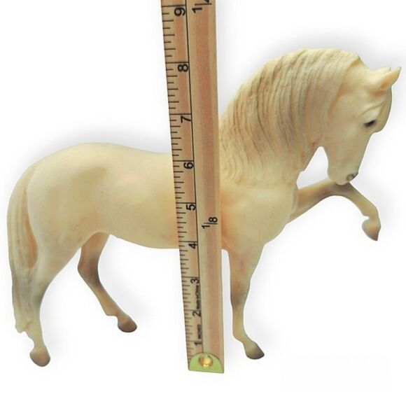 VTG Breyer Legionario III #68 Famous Andalusian Stallion Collectible Horse - Picture 7 of 9
